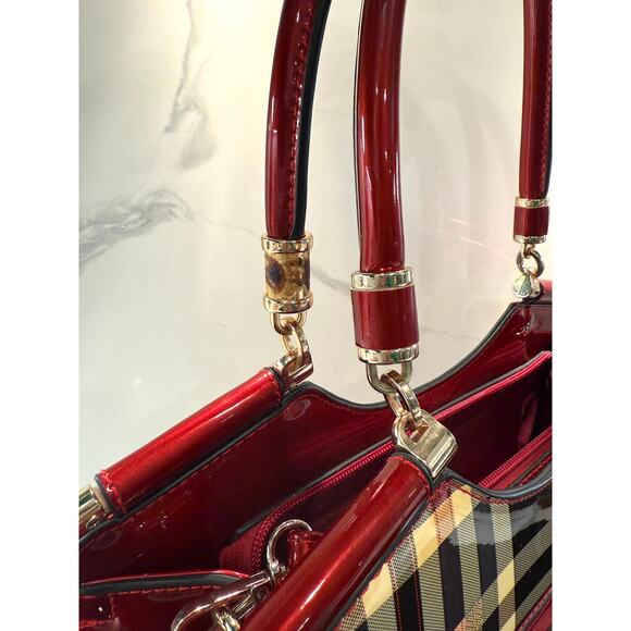 Handbag Shoulder Bag Red Black Beige Plaid Glossy Finish Red Handles0 - Picture 6 of 8